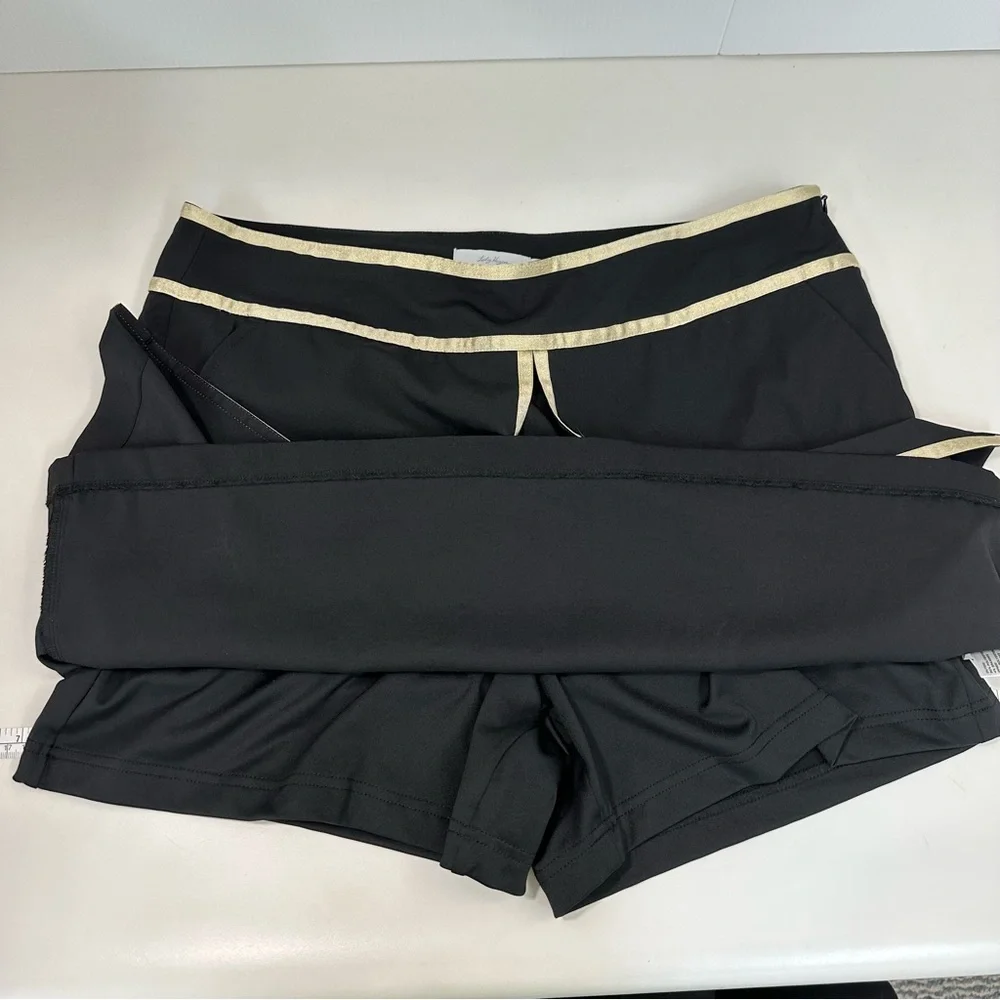 LADY HAGEN Golf Skort Size 10 Black Gold Metallic Trim 3 Pockets Side Zip - Picture 6 of 11